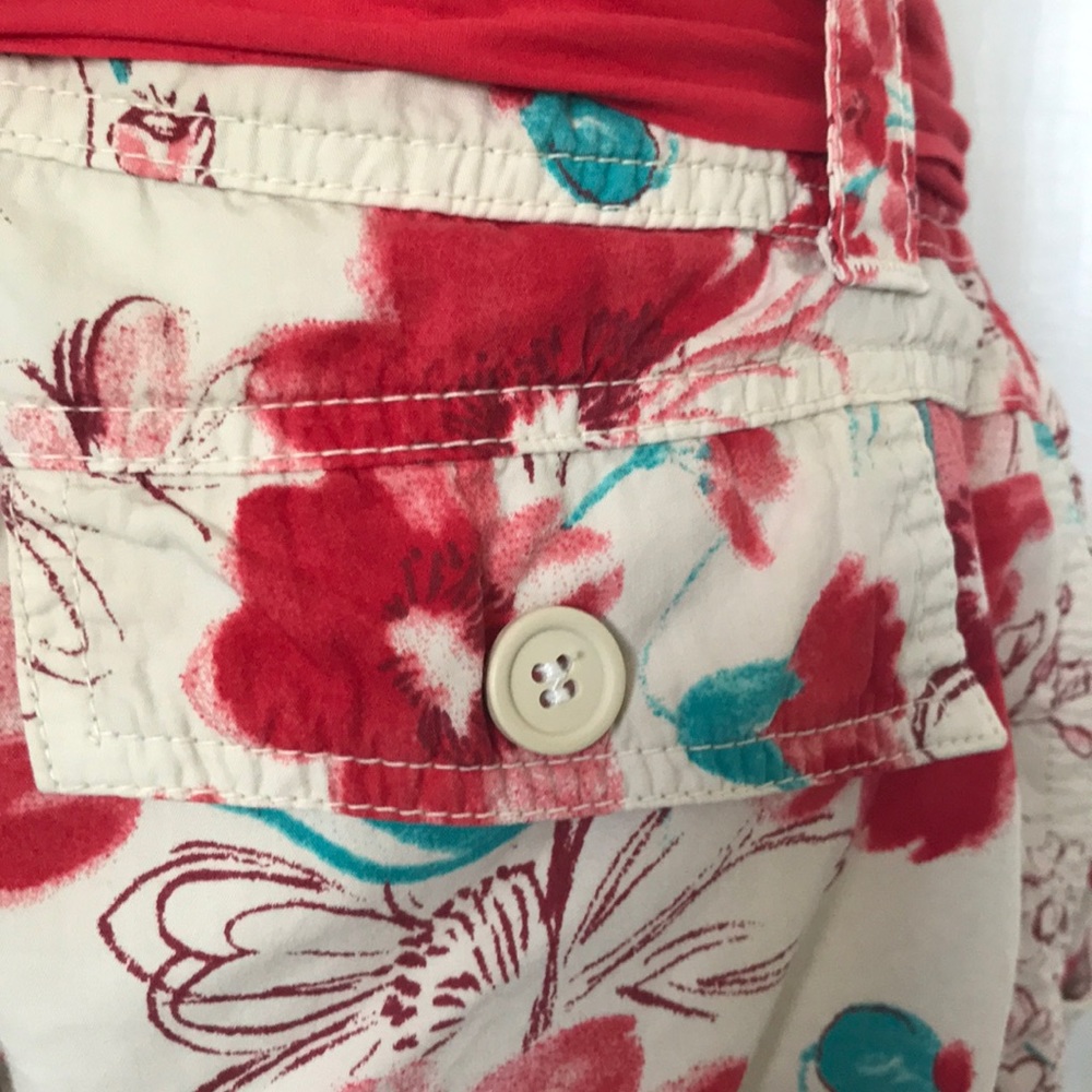 SUMMER FLOWER SHORTS. - Picture 5 of 6